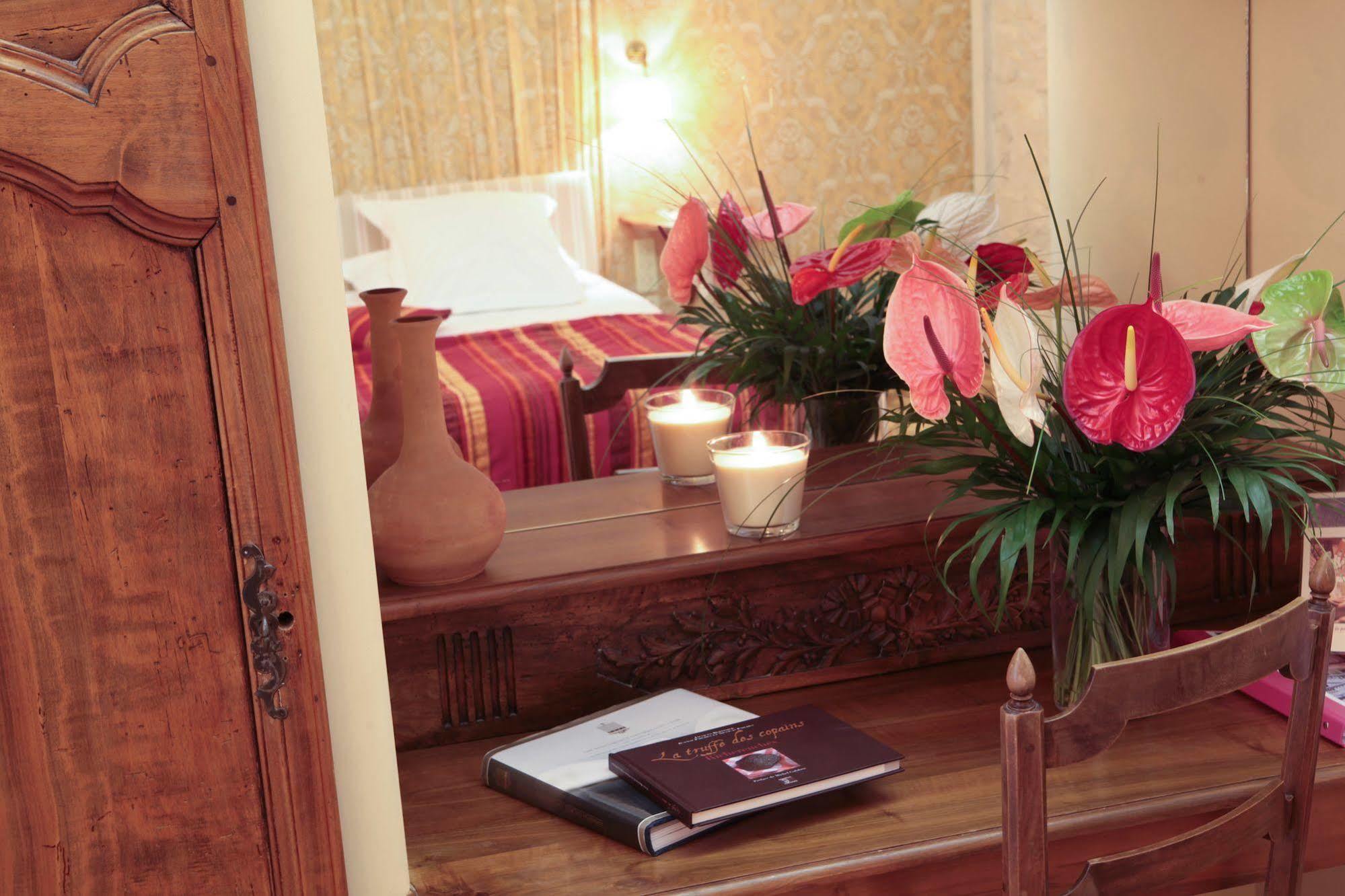 Auberge De Noves Domaine Du Deves Екстер'єр фото